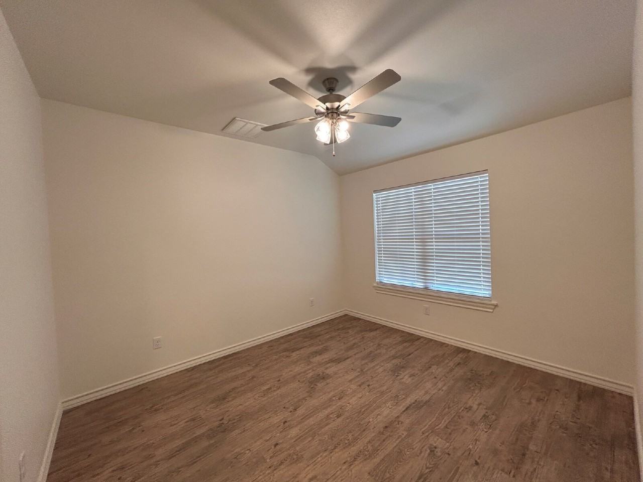 1205 Bryan Ave #A - Photo 6 of 15