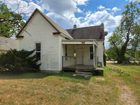 1126 W Locust St - Photo 1 of 1