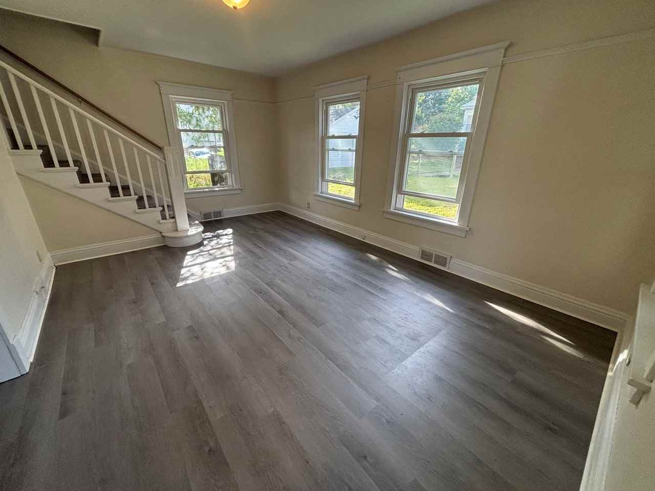 114 W Washington Blvd - Photo 3 of 25