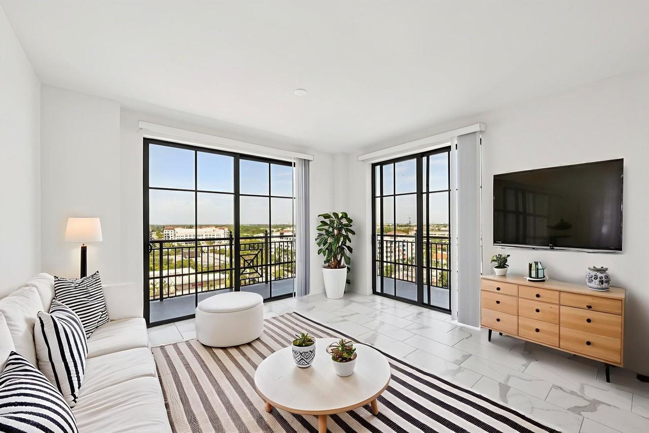 101 Via Mizner - Photo 3 of 24