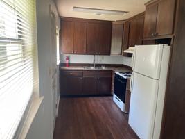 featured image of 530 Cecil Ln