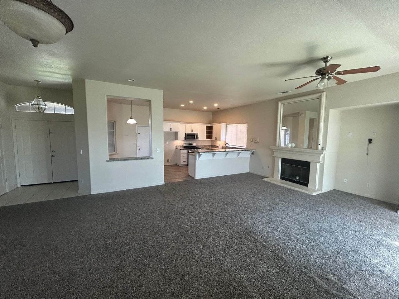 1793 Castle Way - Photo 4 of 21