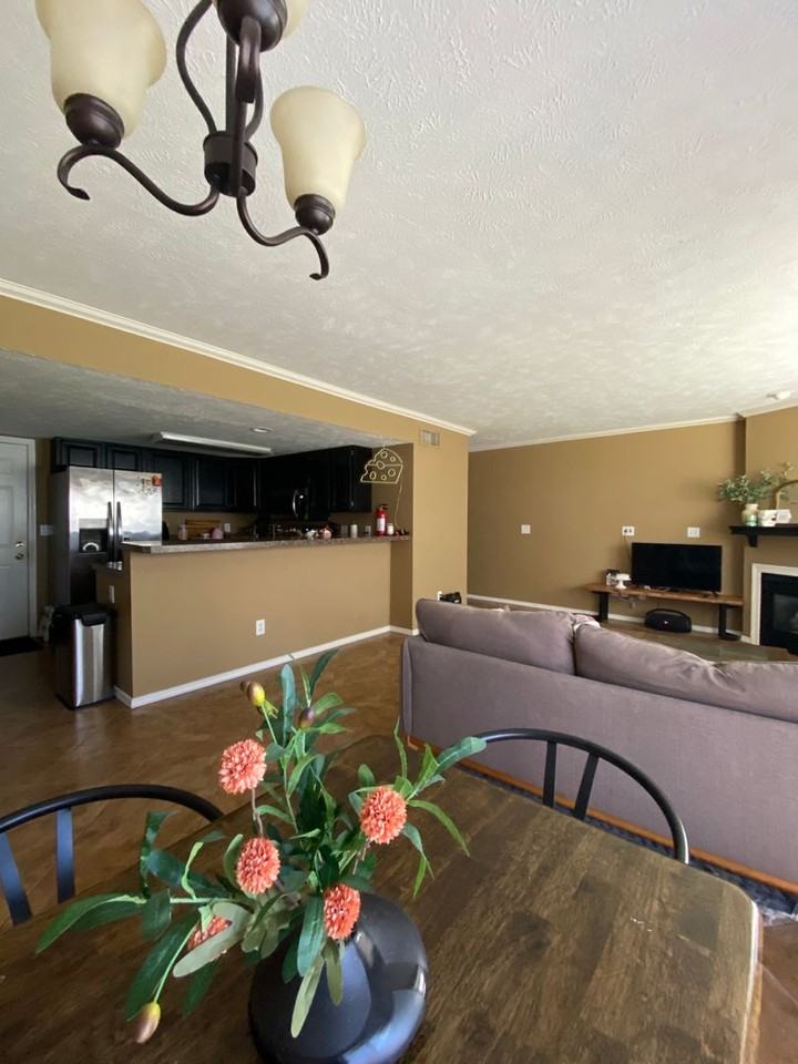 1218 Colonial Ave - Photo 3 of 23