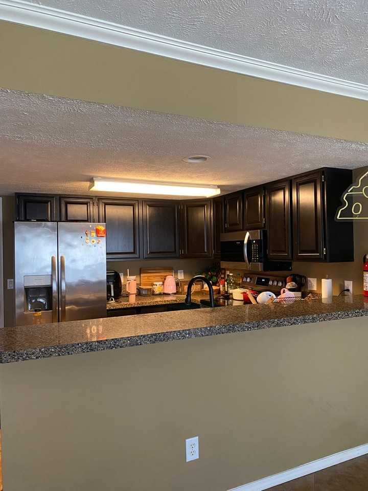 1218 Colonial Ave - Photo 6 of 23