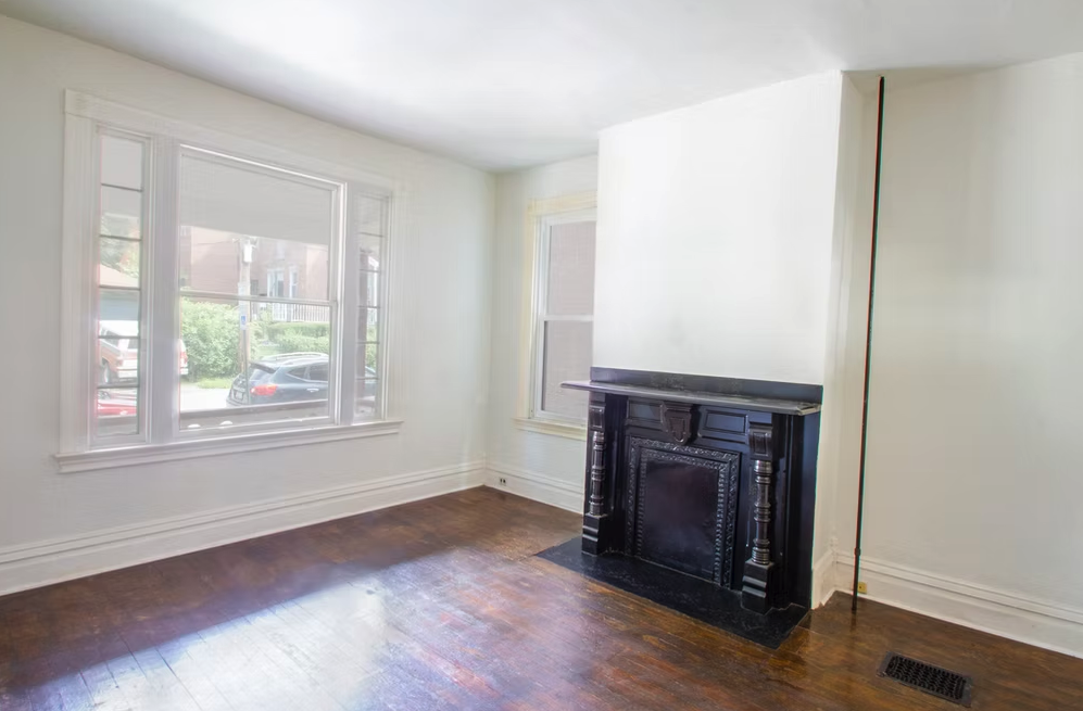 707 Lamar Ave - Photo 3 of 7