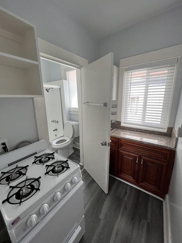 14 Wavecrest Avenue - Photo 4 of 31