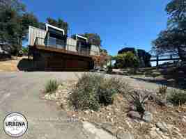 featured image of 2770 Leslie Rd