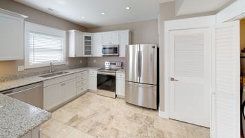 featured image of 1612 Forest Ave