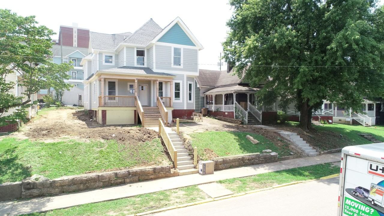 1612 Forest Ave - Photo 4 of 15