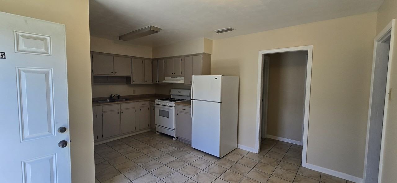 2319 Lyndell Drive - Photo 3 of 11