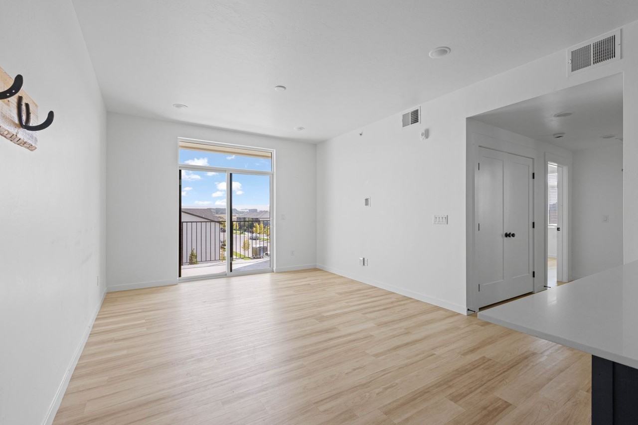 311 E Lorene St #2308 - Photo 2 of 34