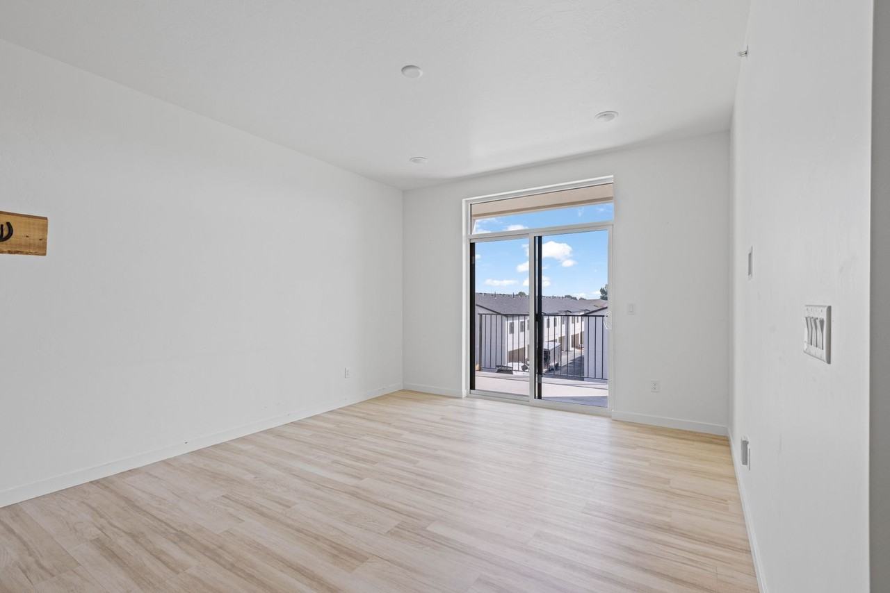 311 E Lorene St #2308 - Photo 4 of 34