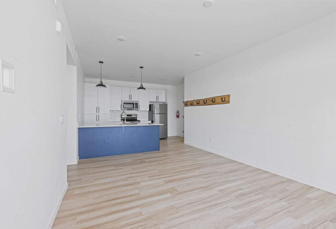 311 E Lorene St #2308 - Photo 5 of 34