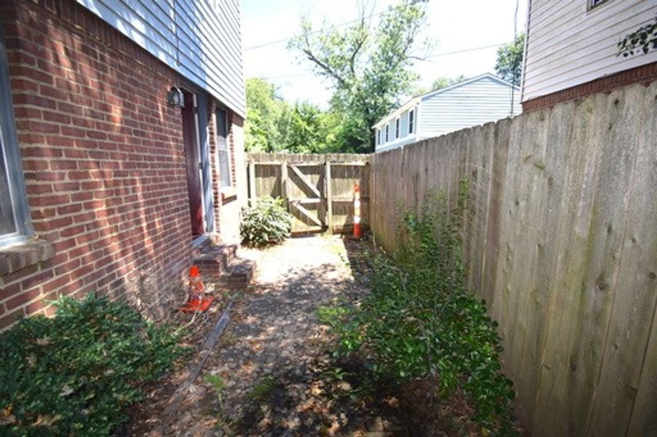 The Townhouses - Photo 5 of 6