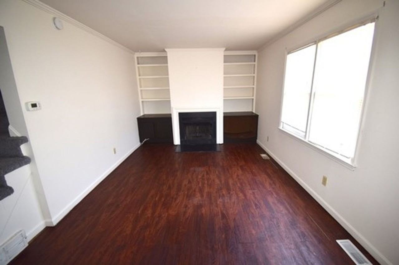 The Townhouses - Photo 4 of 6