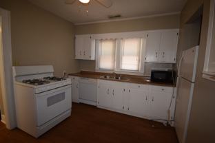 643 Golfview Dr - Photo 1 of 1