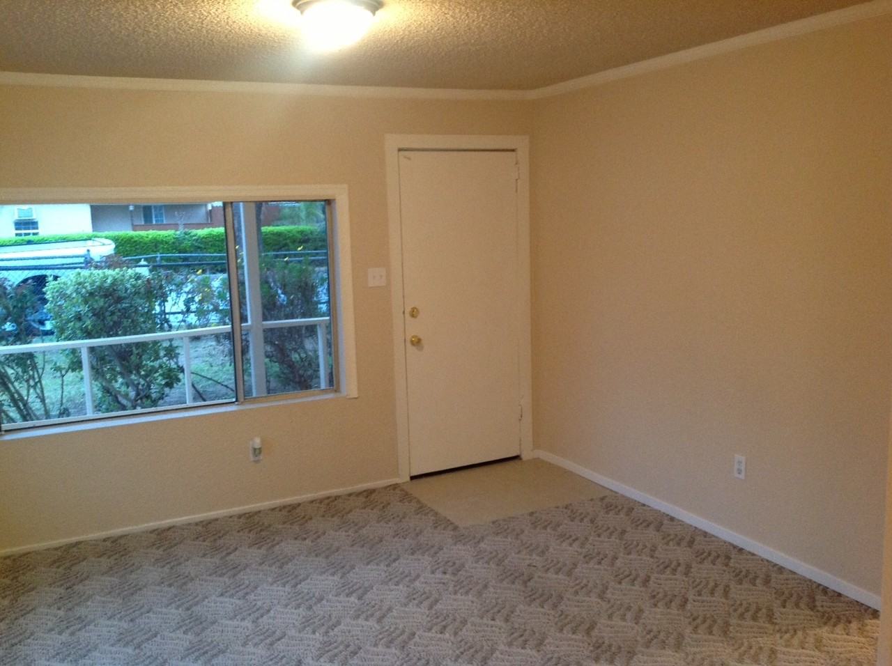 2453 S Woodrow Ave - Photo 2 of 7