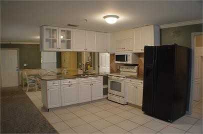 2925 Montclaire Ave Duplex - Photo 6 of 34