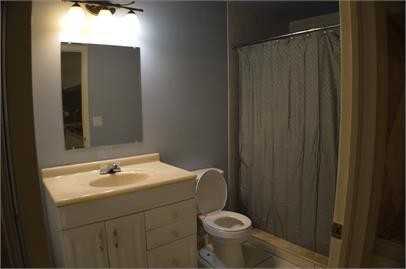 2925 Montclaire Ave Duplex - Photo 7 of 34