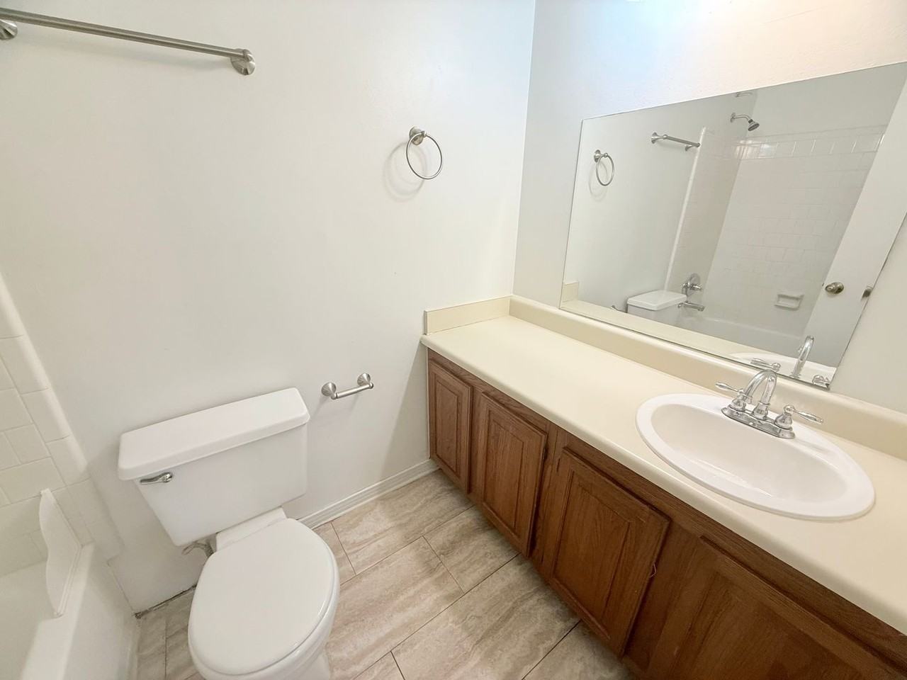 6101 Lake Joanne Dr #EGR - Photo 6 of 11