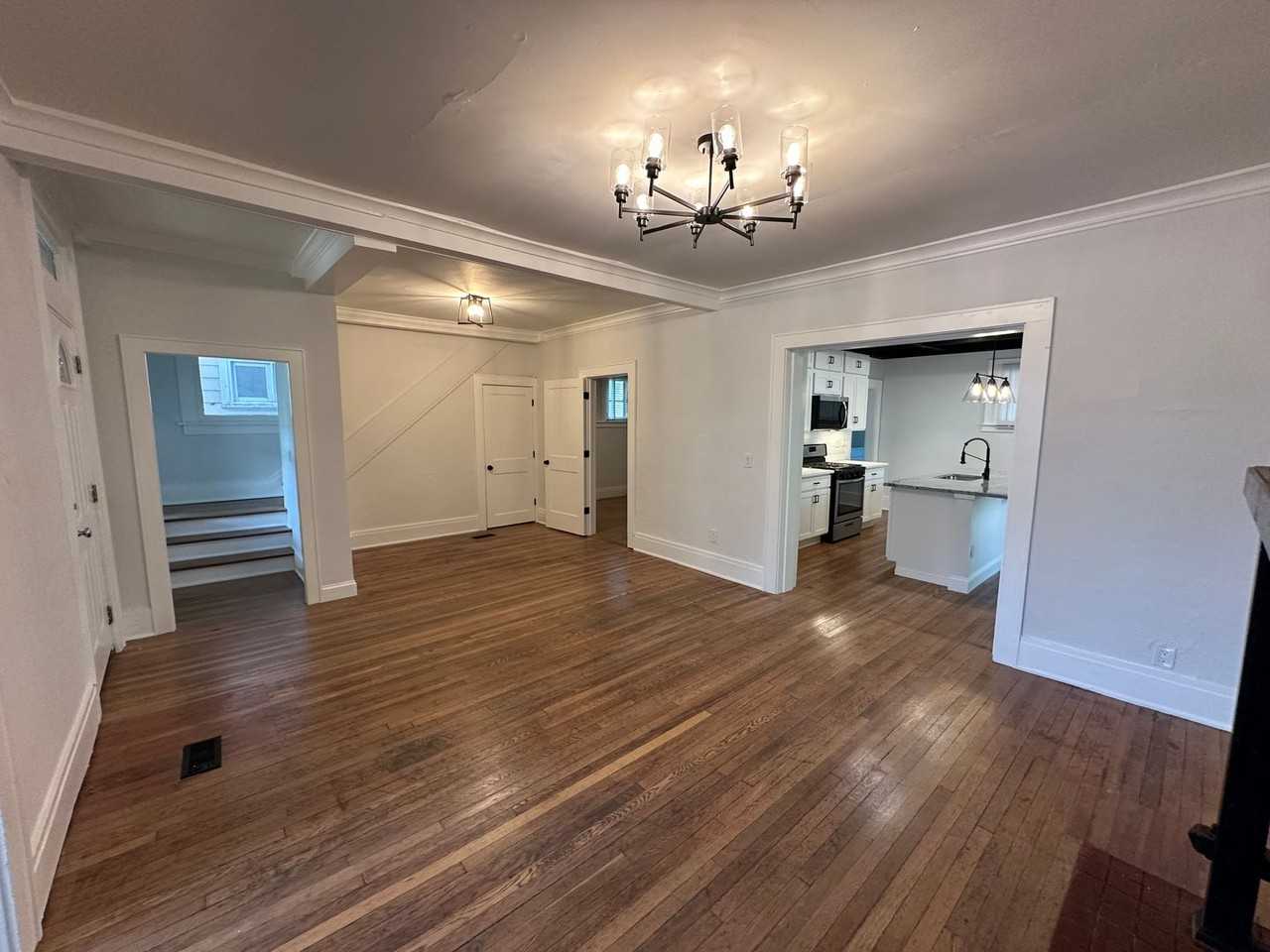 259 E Lane Ave - Photo 3 of 34