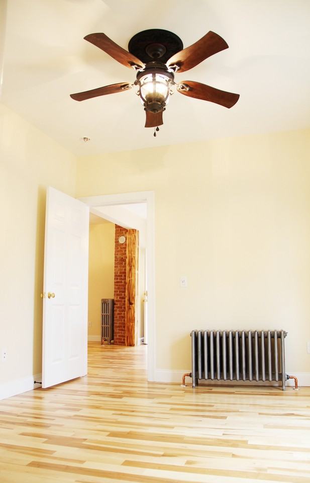24 Cedar St - Photo 4 of 31