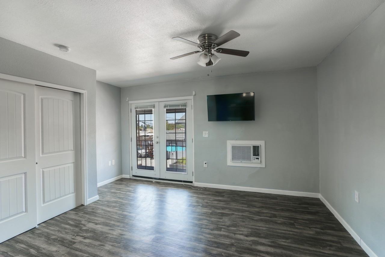 Lucky Star Flats - Photo 3 of 20