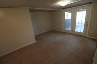 10002 N Whitworth Dr - Photo 1 of 1