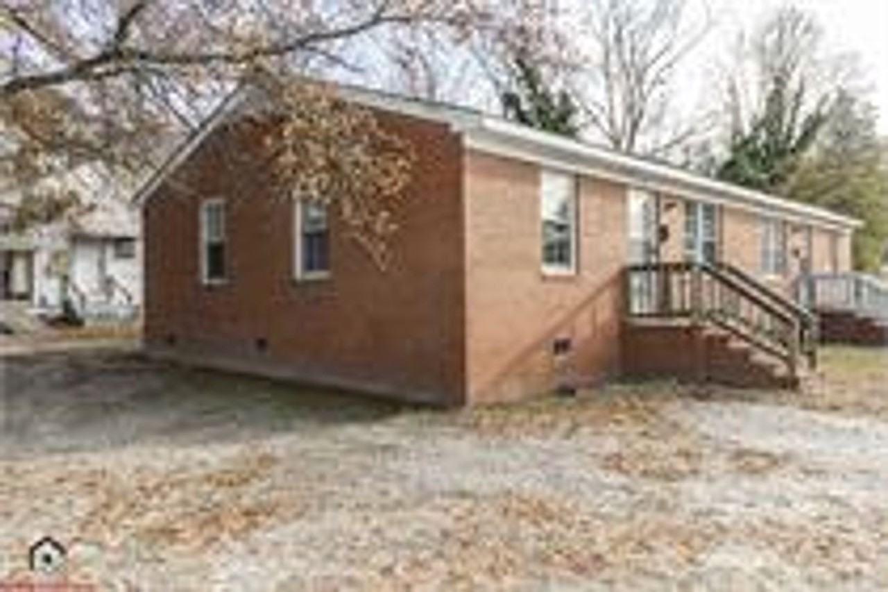 1201 S Grace St - Photo 4 of 4