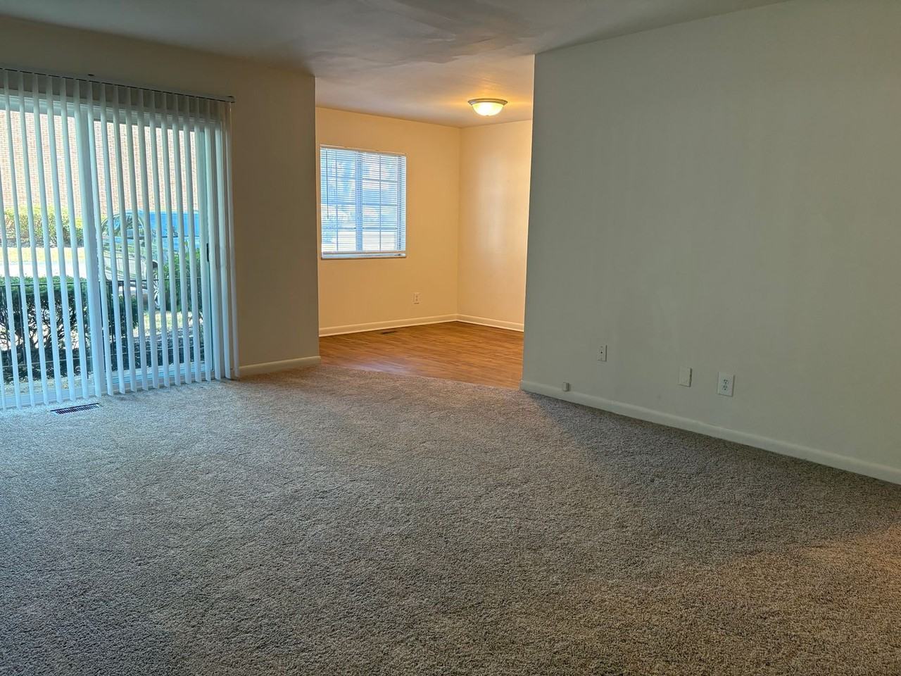 Wood Grove Place - Photo 3 of 17