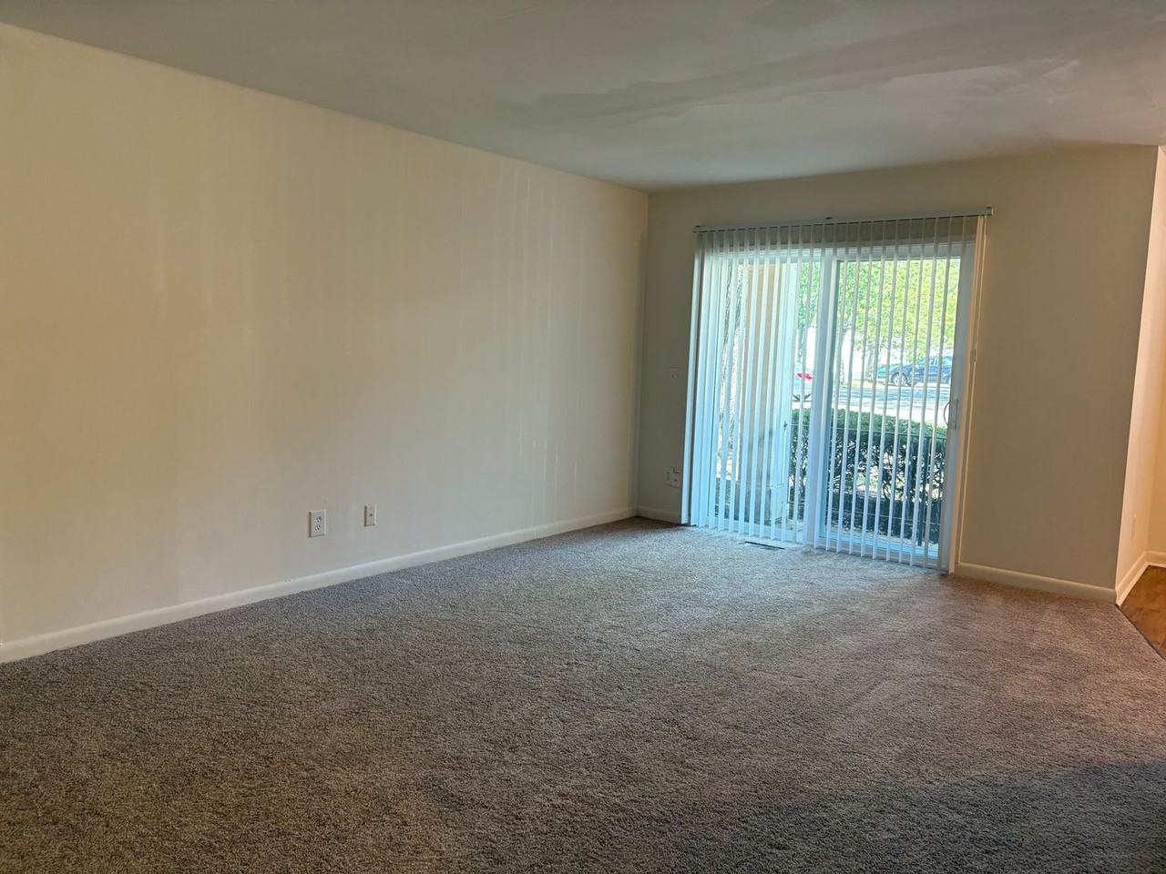 Wood Grove Place - Photo 4 of 17