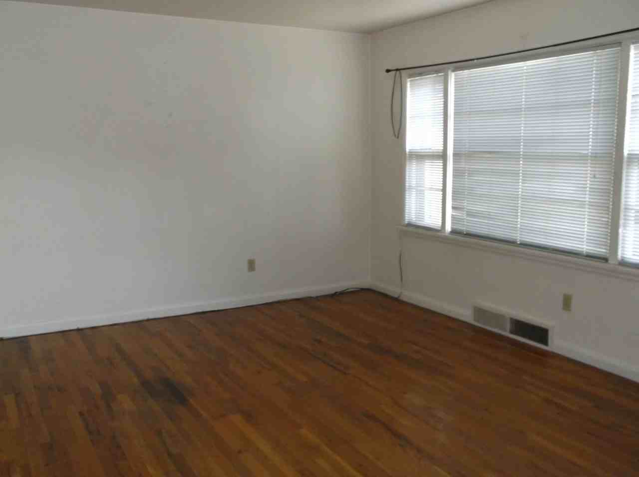 1221 E 22nd St - Photo 2 of 6