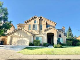 1021 E Sarazen Ave - Photo 1 of 1