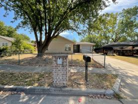 1014 E Scott St - Photo 1 of 1