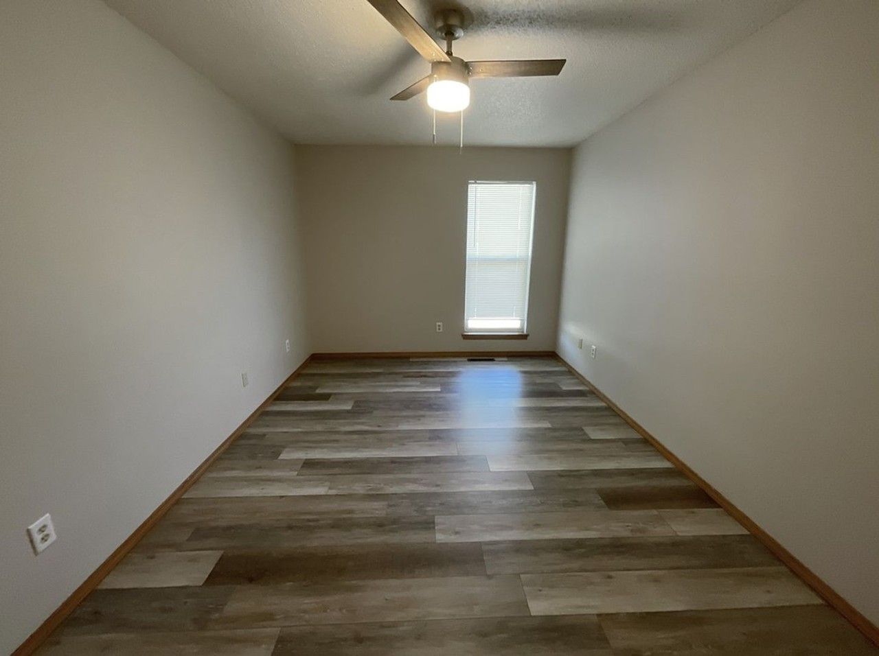 1014 E Scott St - Photo 6 of 11
