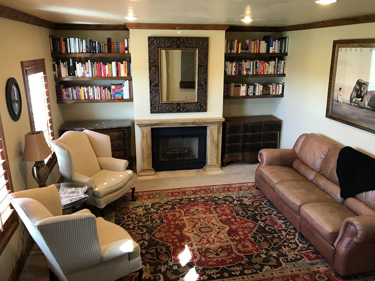 4295 Ivy Ln - Photo 4 of 19