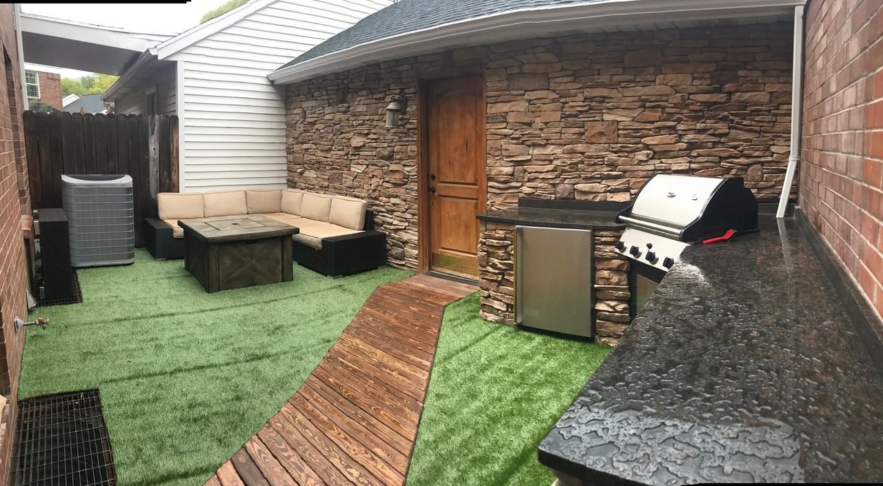 4295 Ivy Ln - Photo 3 of 19