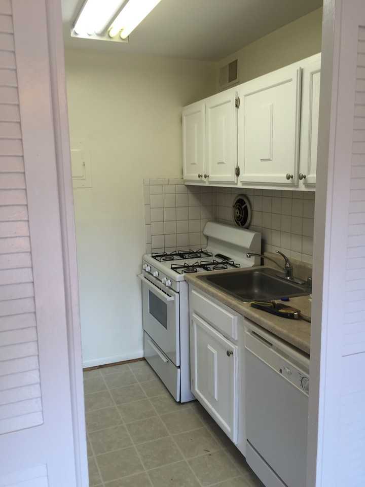 3419 University Boulevard West - Photo 5 of 6