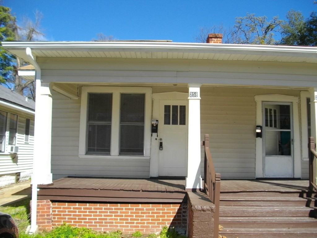 258 Washington St - Photo 2 of 20