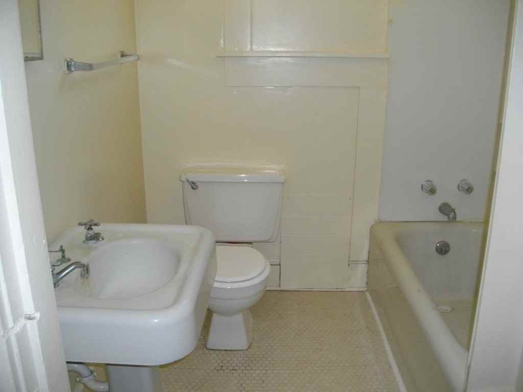 258 Washington St - Photo 3 of 20