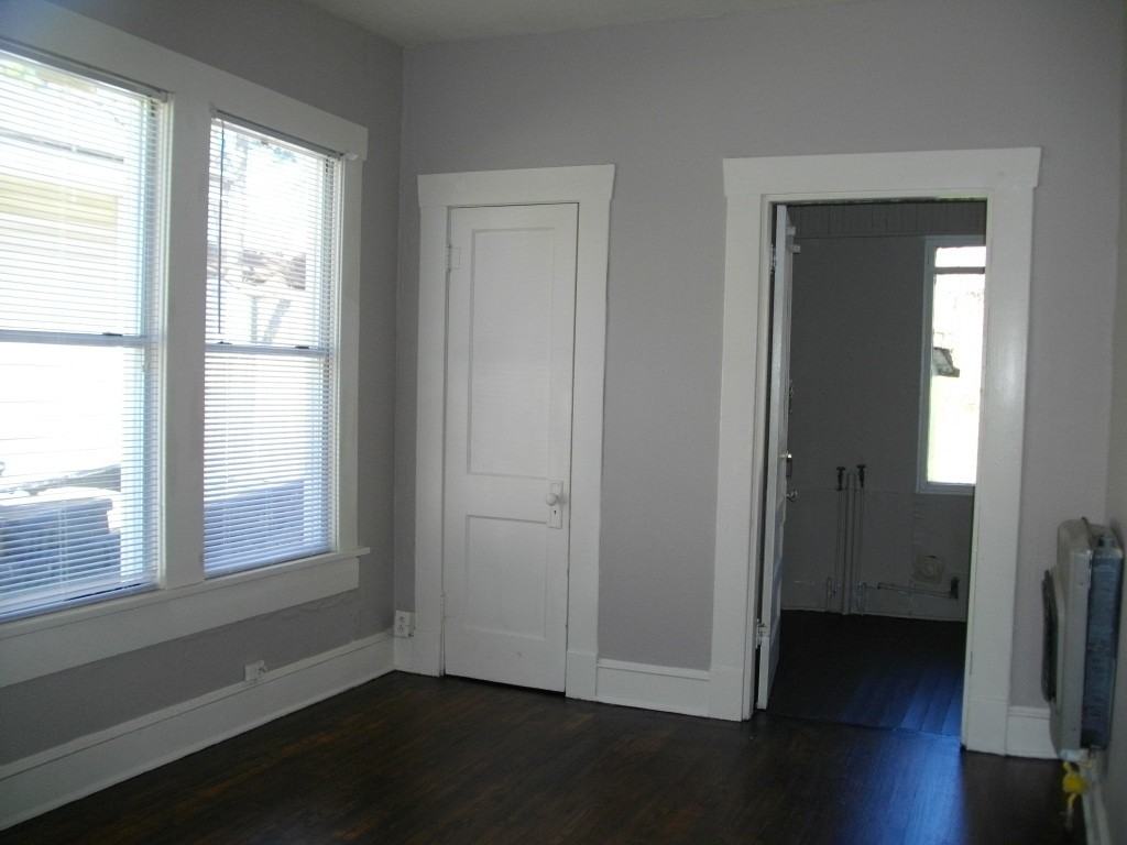 258 Washington St - Photo 4 of 20