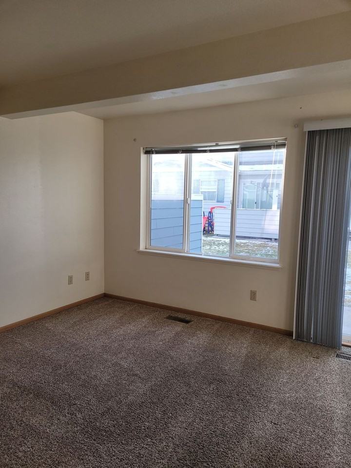 2420 Daws Dr #A - Photo 6 of 21