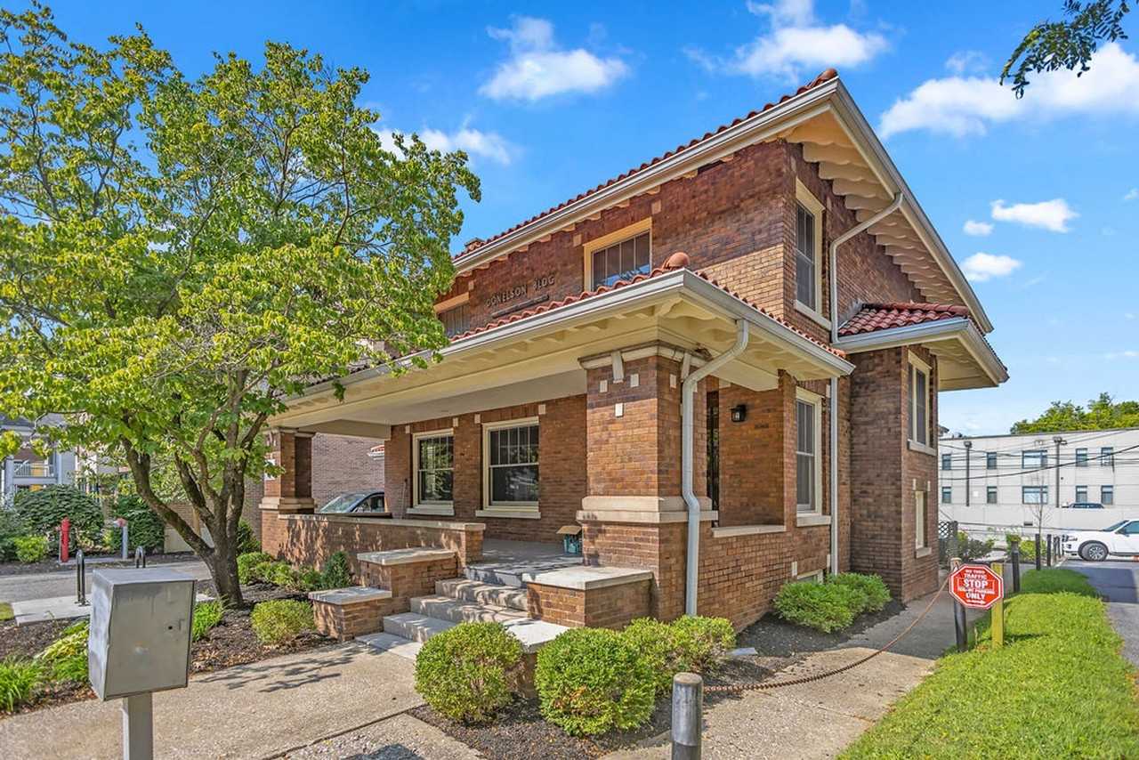 505 North Walnut Street - Photo 2 of 21