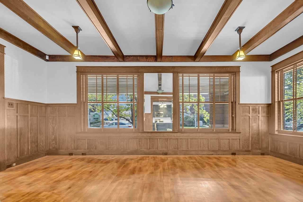 505 North Walnut Street - Photo 7 of 21