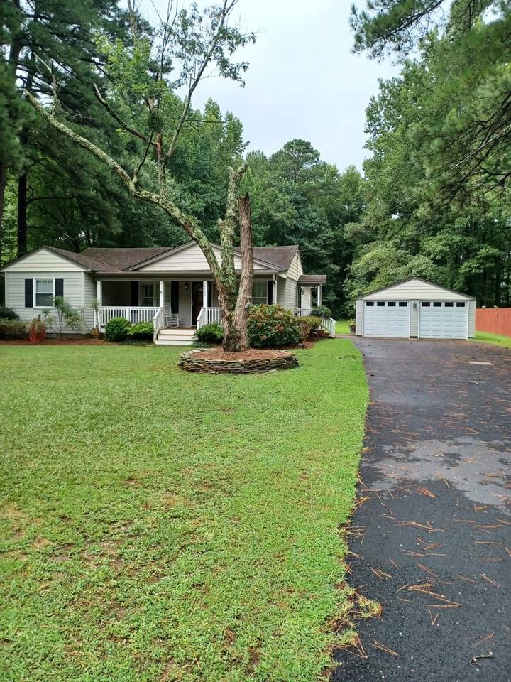 4729 Charlton Dr - Photo 2 of 21