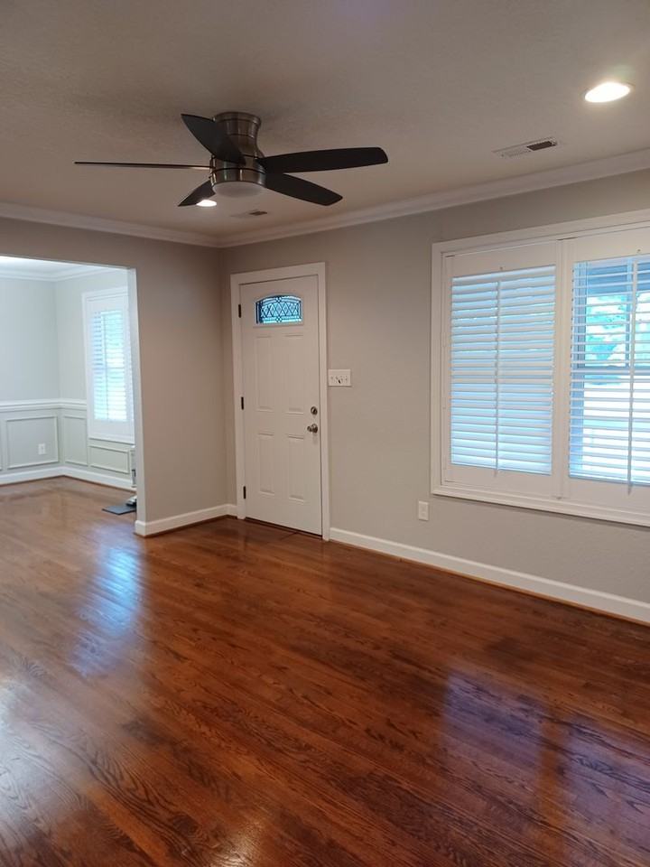 4729 Charlton Dr - Photo 5 of 21