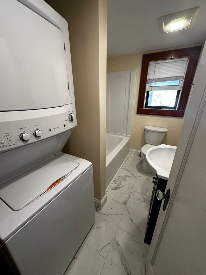 44 Drew St - Photo 3 of 21