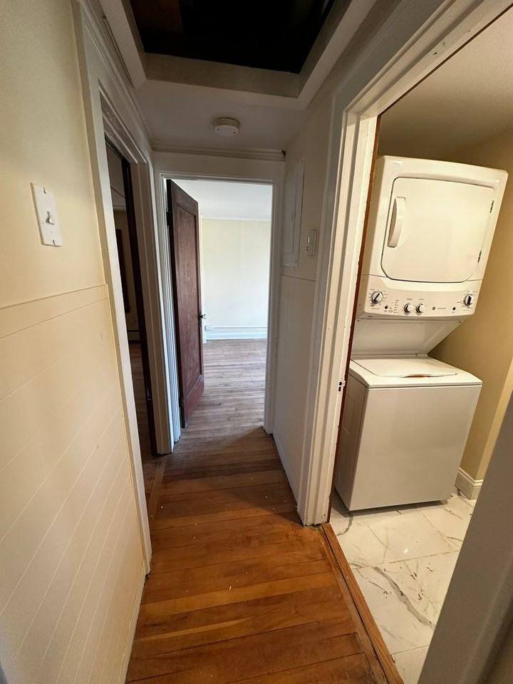 44 Drew St - Photo 5 of 21