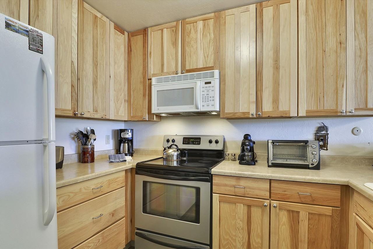 2090 Chalet Rd #8 - Photo 2 of 17