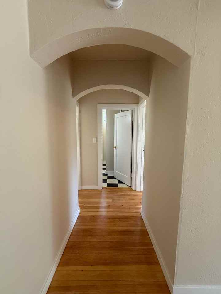 1071 E Main St - Photo 2 of 21